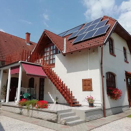 Balla Apartmanhaz Siófok Exteriér fotografie