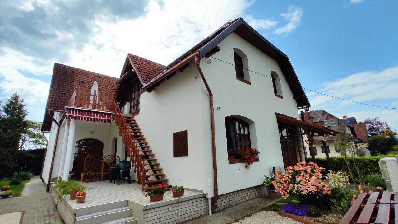 Balla Apartmanhaz Siófok Exteriér fotografie